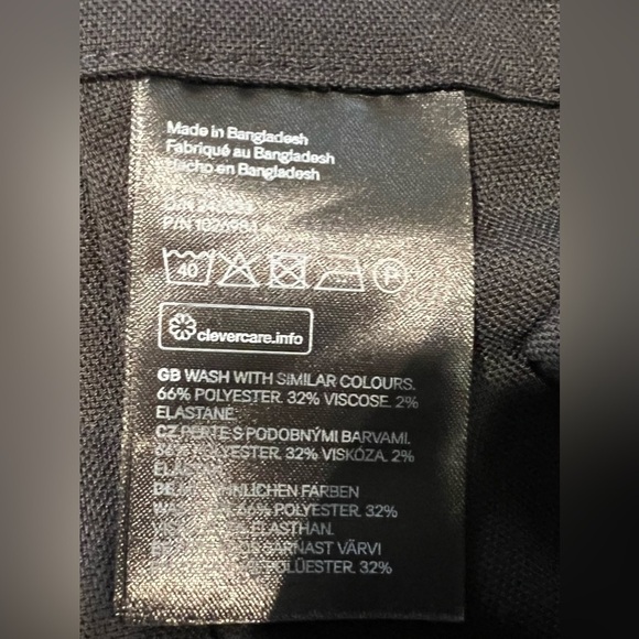 NWT H&M black dress pants with flare leg and back split size 12 - Picture 8 of 8